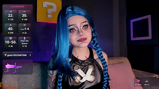 Snapshot of Elettra_Rou chatting on December 5, 12:32 am Elettra Rou online show from December 5, 12:32 am