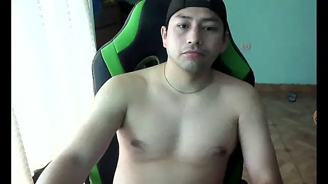 Snapshot of Allen_ibe chatting on December 17, 4:23 pm Allen ibe online show from December 17, 4:23 pm