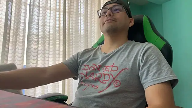 Snapshot of Allen_ibe chatting on October 20, 5:35 pm Allen ibe online show from October 20, 5:35 pm