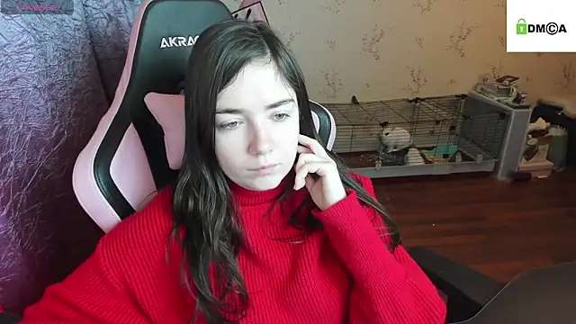 Snapshot of Crazy_forest_fairy chatting on November 4, 10:24 pm Crazy forest fairy online show from November 4, 10:24 pm