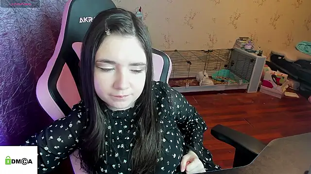 Snapshot of Crazy_forest_fairy chatting on January 9, 11:22 pm Crazy forest fairy online show from January 9, 11:22 pm