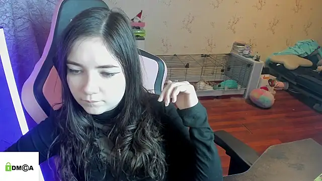 Snapshot of Crazy_forest_fairy chatting on February 8, 4:43 am Crazy forest fairy online show from February 8, 4:43 am