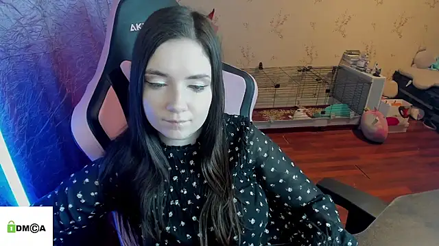 Snapshot of Crazy_forest_fairy chatting on February 13, 2:39 pm Crazy forest fairy online show from February 13, 2:39 pm