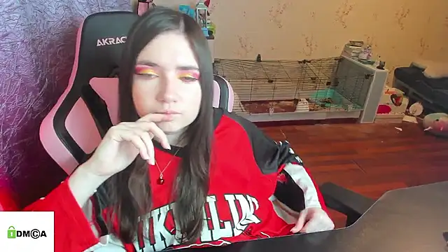 Snapshot of Crazy_forest_fairy chatting on January 14, 3:54 am Crazy forest fairy online show from January 14, 3:54 am