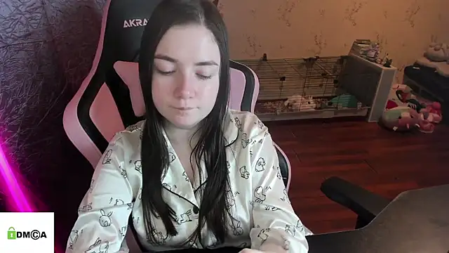 Snapshot of Crazy_forest_fairy chatting on February 15, 10:20 pm Crazy forest fairy online show from February 15, 10:20 pm