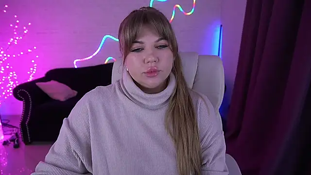 GabbieJay online show from February 6, 1:40 pm