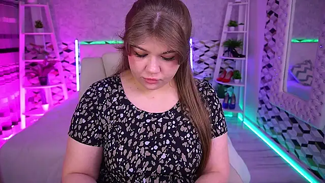 Snapshot of GabbieJay chatting on June 6, 12:43 pm GabbieJay online show from June 6, 12:43 pm