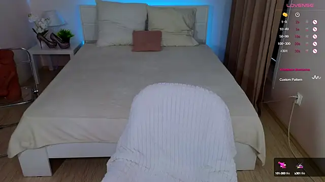 Snapshot of Hayle_Hill chatting on March 3, 8:30 am Hayle Hill online show from March 3, 8:30 am