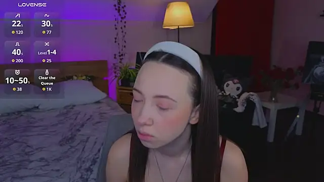 Hayle Hill online show from April 3, 11:33 pm