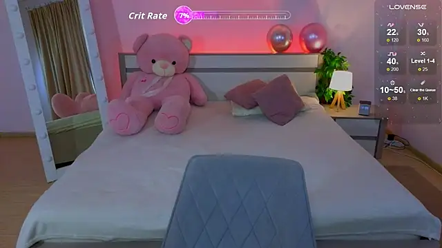 Snapshot of Hayle_Hill chatting on September 10, 2:32 am Hayle Hill online show from September 10, 2:32 am