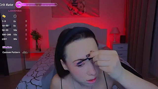 Hayle Hill online show from February 5, 12:50 am