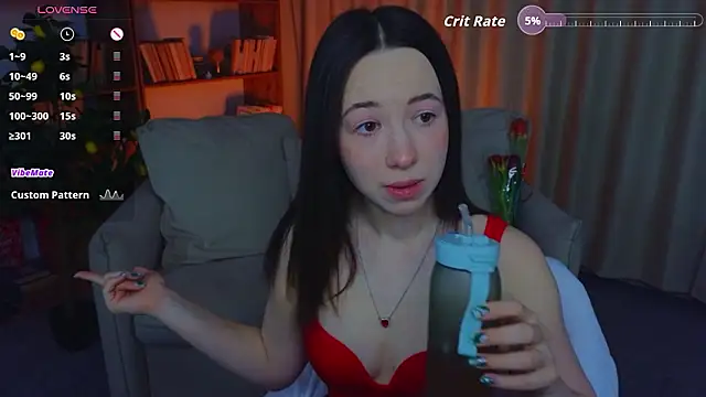 Hayle Hill online show from March 8, 2:04 am