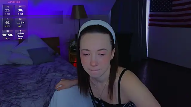 Hayle Hill online show from March 13, 2:49 am