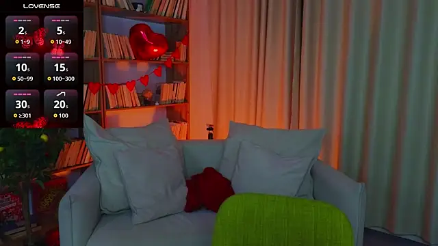 Hayle Hill online show from February 8, 12:41 am