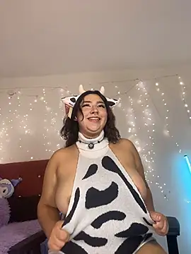 Snapshot of scarlett_queen56 chatting on October 10, 5:30 am scarlett queen56 online show from October 10, 5:30 am