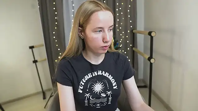 Cassie Kelman online show from December 21, 8:42 pm