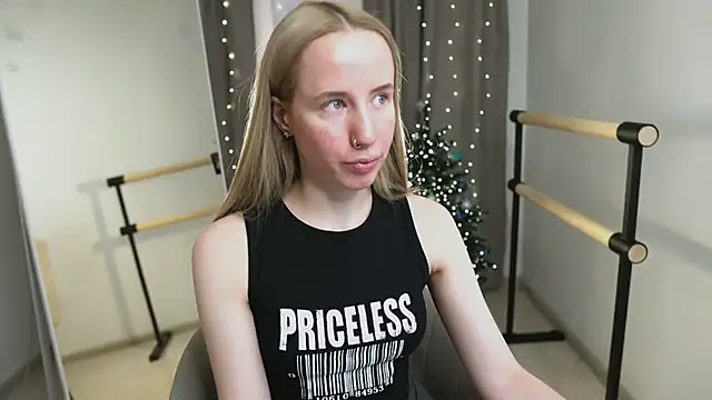 Cassie Kelman online show from January 11, 9:11 pm