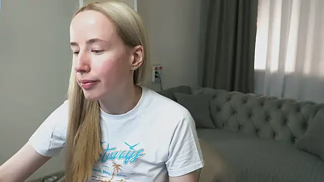 Cassie Kelman online show from April 13, 9:19 pm