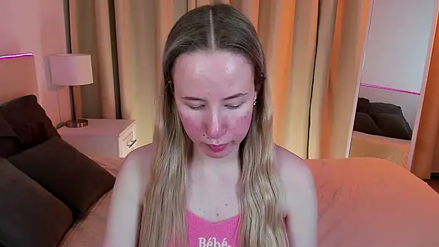 Snapshot of Cassie_Kelman chatting on February 27, 8:53 pm Cassie Kelman online show from February 27, 8:53 pm