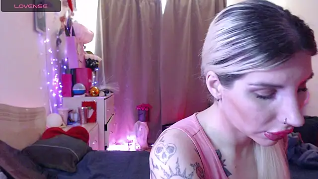 BLACKPeonyy online show from September 10, 5:50 am