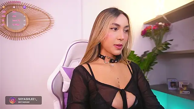 ashley2004 x online show from October 12, 12:01 am