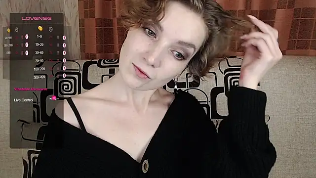 TinaWince online show from December 18, 4:50 am