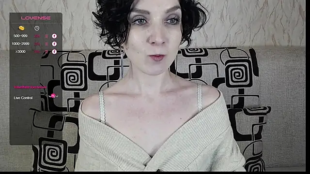 Snapshot of TinaWince chatting on March 5, 10:00 am TinaWince online show from March 5, 10:00 am