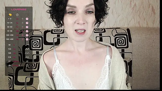 Snapshot of TinaWince chatting on March 13, 9:32 am TinaWince online show from March 13, 9:32 am