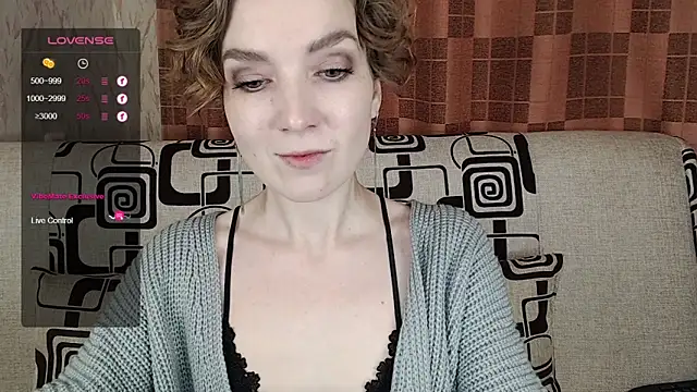 TinaWince online show from December 4, 4:33 am