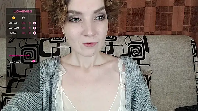 TinaWince online show from December 5, 4:44 am