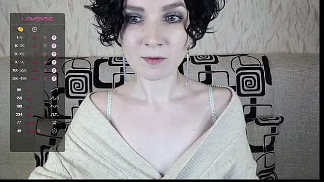 Snapshot of TinaWince chatting on March 5, 5:50 am TinaWince online show from March 5, 5:50 am
