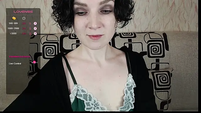 Snapshot of TinaWince chatting on March 19, 6:14 am TinaWince online show from March 19, 6:14 am
