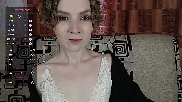 Snapshot of TinaWince chatting on July 18, 5:16 am TinaWince online show from July 18, 5:16 am