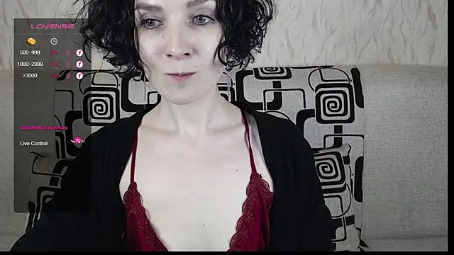 Snapshot of TinaWince chatting on February 1, 8:39 am TinaWince online show from February 1, 8:39 am