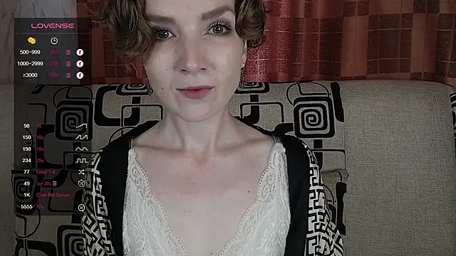 Snapshot of TinaWince chatting on July 11, 4:57 am TinaWince online show from July 11, 4:57 am