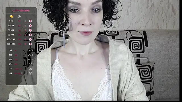 Snapshot of TinaWince chatting on February 15, 5:51 am TinaWince online show from February 15, 5:51 am