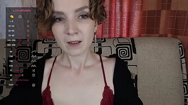Snapshot of TinaWince chatting on June 20, 4:39 am TinaWince online show from June 20, 4:39 am