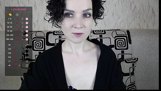 Snapshot of TinaWince chatting on February 27, 5:40 am TinaWince online show from February 27, 5:40 am