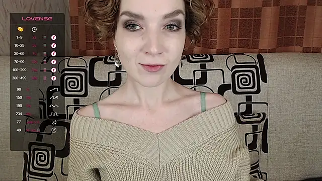 TinaWince online show from November 3, 4:39 am