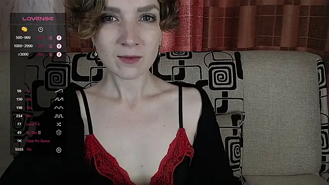 Snapshot of TinaWince chatting on July 5, 4:41 am TinaWince online show from July 5, 4:41 am