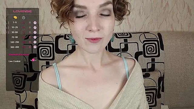 Snapshot of TinaWince chatting on September 22, 4:51 am TinaWince online show from September 22, 4:51 am