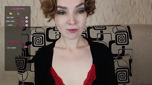 Snapshot of TinaWince chatting on September 26, 5:25 am TinaWince online show from September 26, 5:25 am
