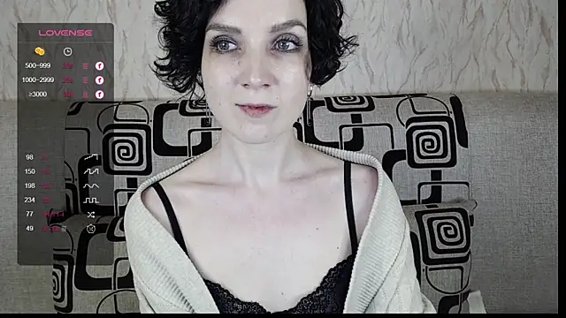 Snapshot of TinaWince chatting on March 6, 8:52 am TinaWince online show from March 6, 8:52 am
