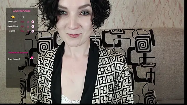 Snapshot of TinaWince chatting on March 16, 8:43 am TinaWince online show from March 16, 8:43 am
