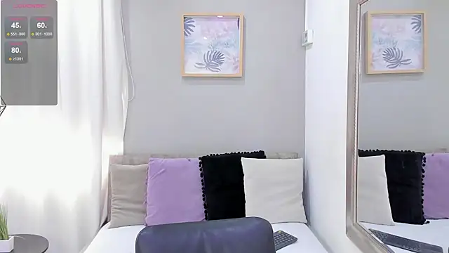 Snapshot of _alaiasmile_ chatting on November 10, 7:19 pm alaiasmile online show from November 10, 7:19 pm