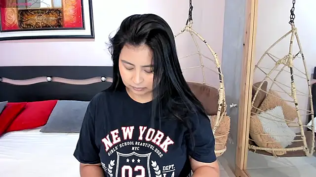 Snapshot of _alaiasmile_ chatting on June 28, 5:30 pm alaiasmile online show from June 28, 5:30 pm