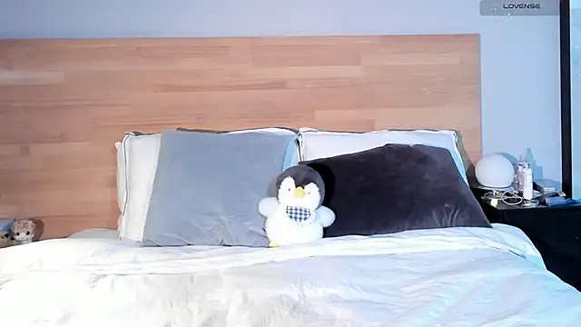  alaiasmile  online show from February 12, 2:50 pm