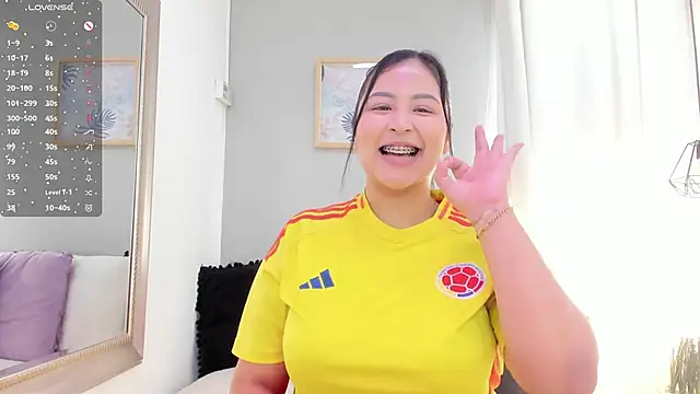  alaiasmile  online show from March 26, 7:12 pm