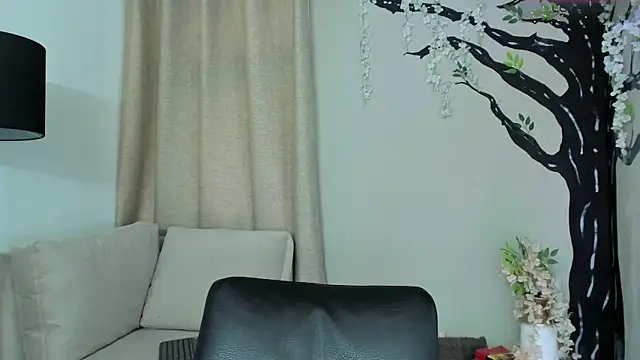  alaiasmile  online show from October 1, 7:18 pm