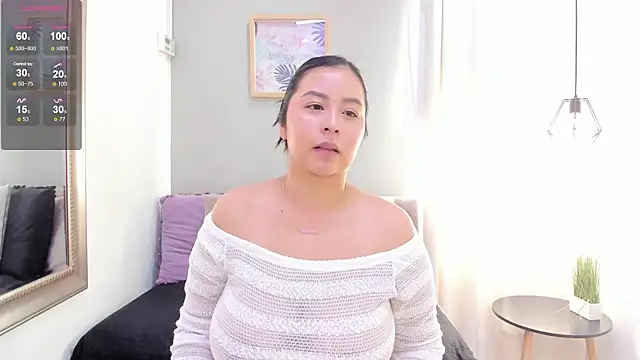 Snapshot of _alaiasmile_ chatting on November 6, 7:18 pm alaiasmile online show from November 6, 7:18 pm